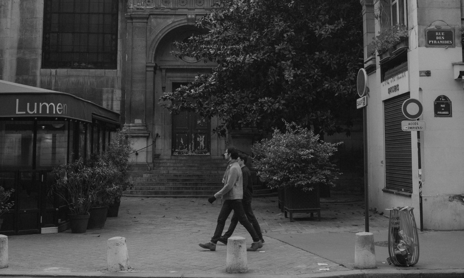 The Ultimate Travel Safety Guide: 50 Essential Tips for a Secure Journey