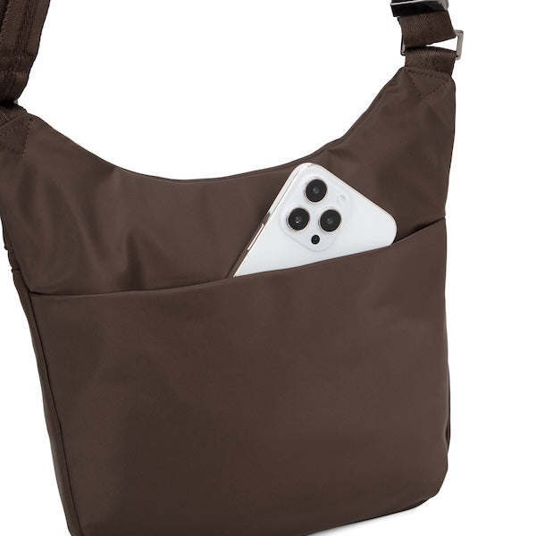 Concealed rear pocket