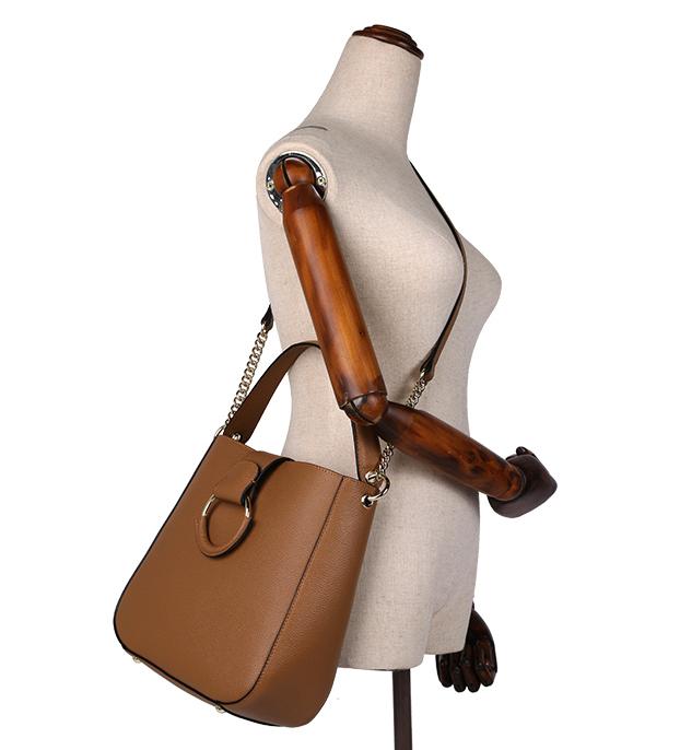 Gisele Pebble Crossbody Hobo