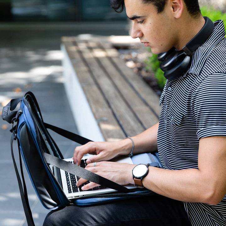 Hampton Slim Laptop Satchel#choose-colour_navy